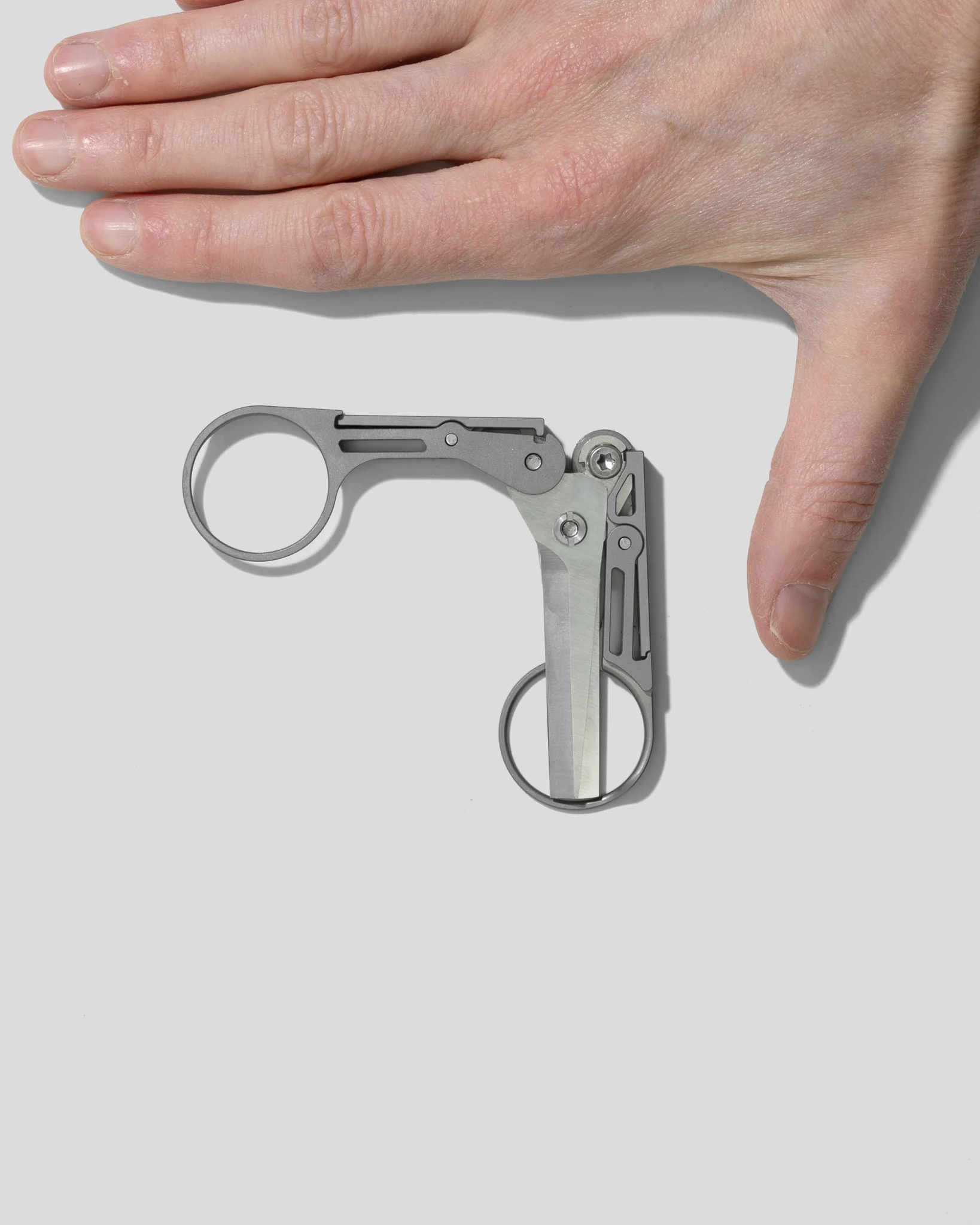 _DSC4484-Edit-hand 4:5
